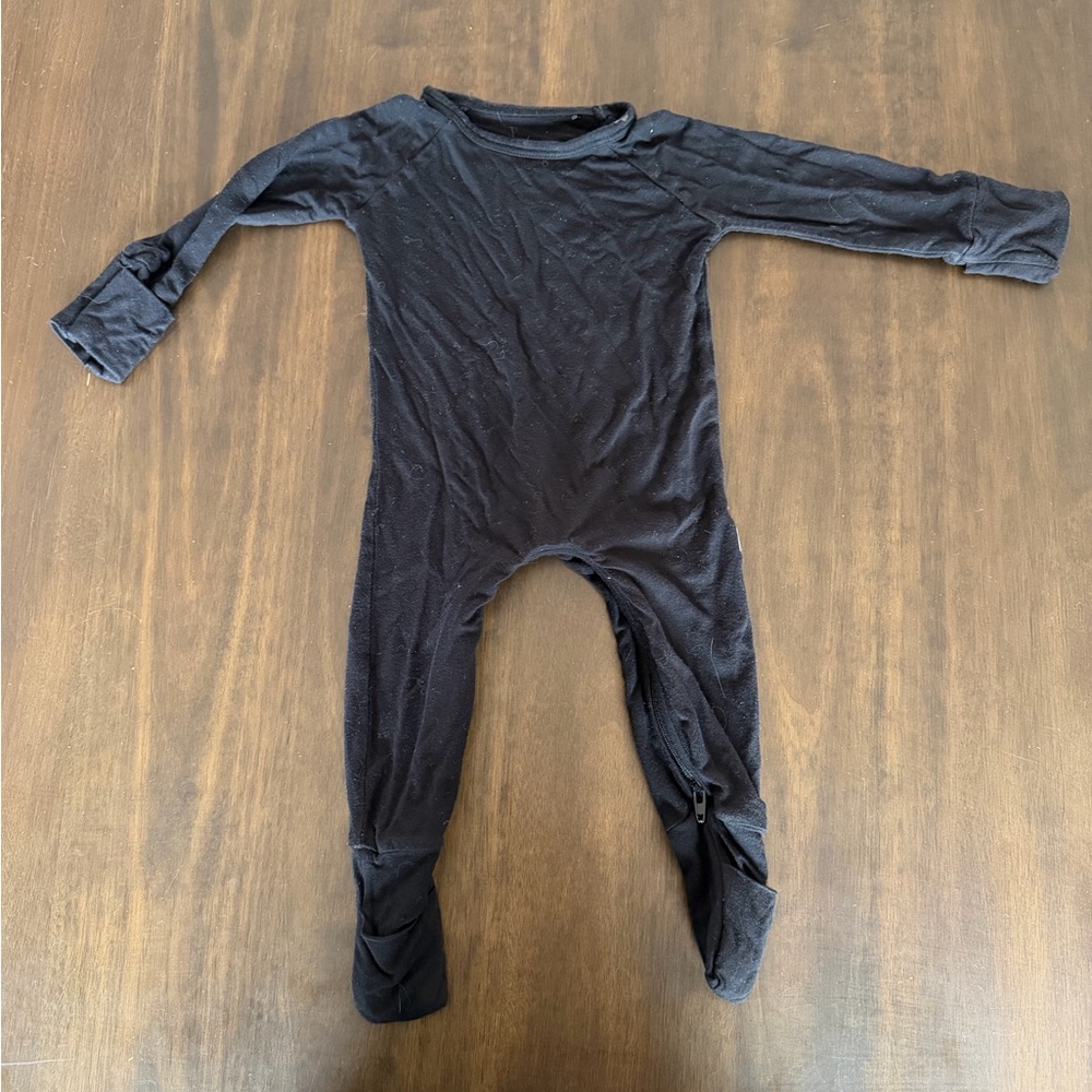 Little Sleepies Black Crescent Zippy